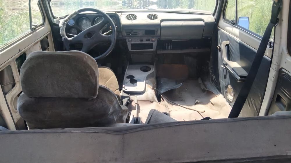 Автомобиль  ВАЗ 2121