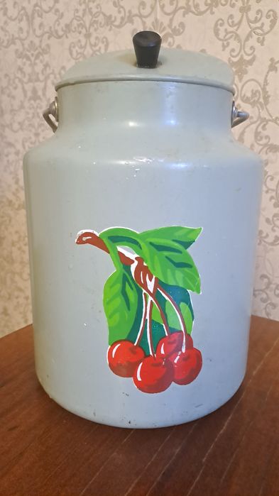 Бидон эмалированный с крышкой