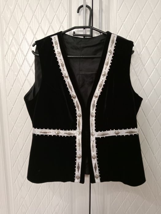 Женская одежда на 48и 54 размерыы