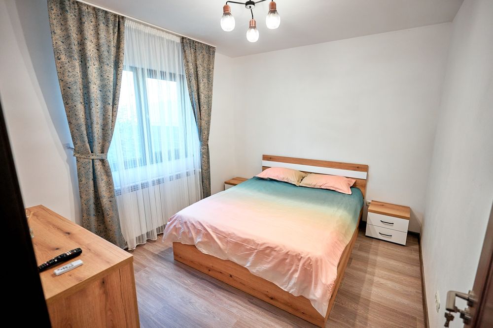 Închiriez casa pe malul Dunării ( Cu ponton pe Dunare)