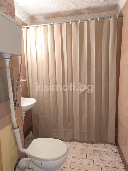 Дава се под наем Двустаен апартамент в София, Надежда 1 - 70 кв.м за 430 € - Снимка #11