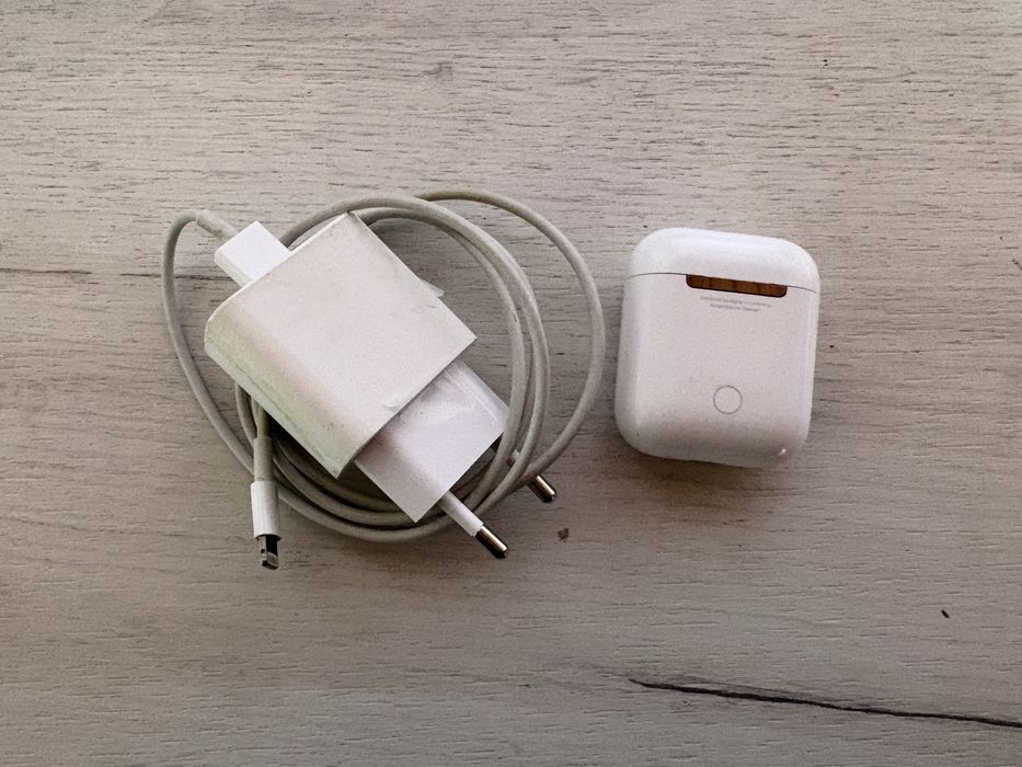iPhone XS 512GB + AirPods 2 + оригинално зарядно и адаптер — пълен комплект