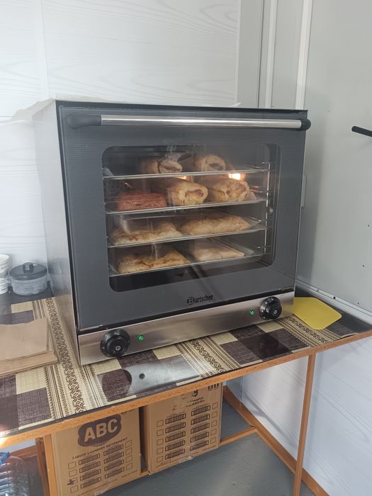 Vând cuptor  patiserie   Aparat Hotdog