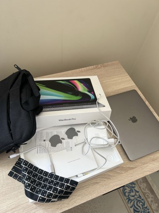 Apple Macbook Pro M1 2020