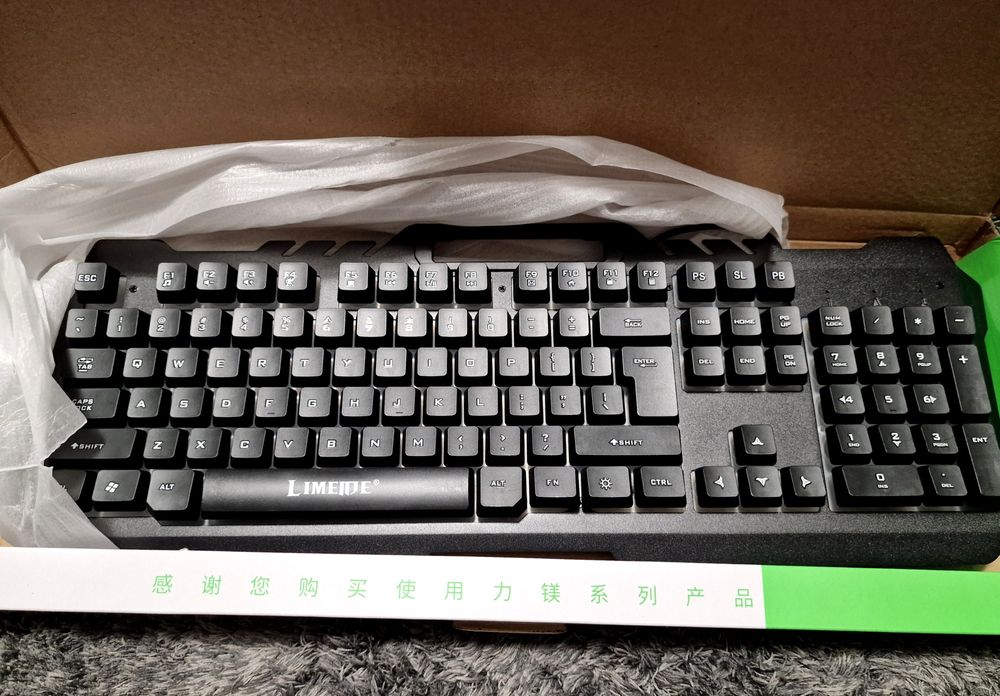 Tastatura game cu lumini