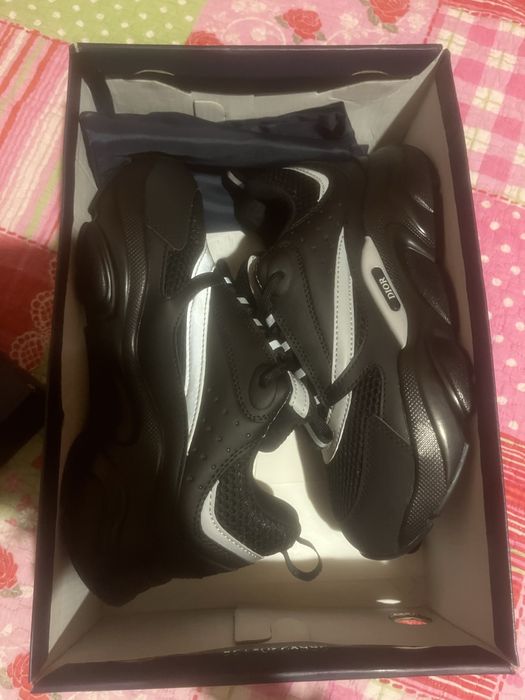 dior b 22 black