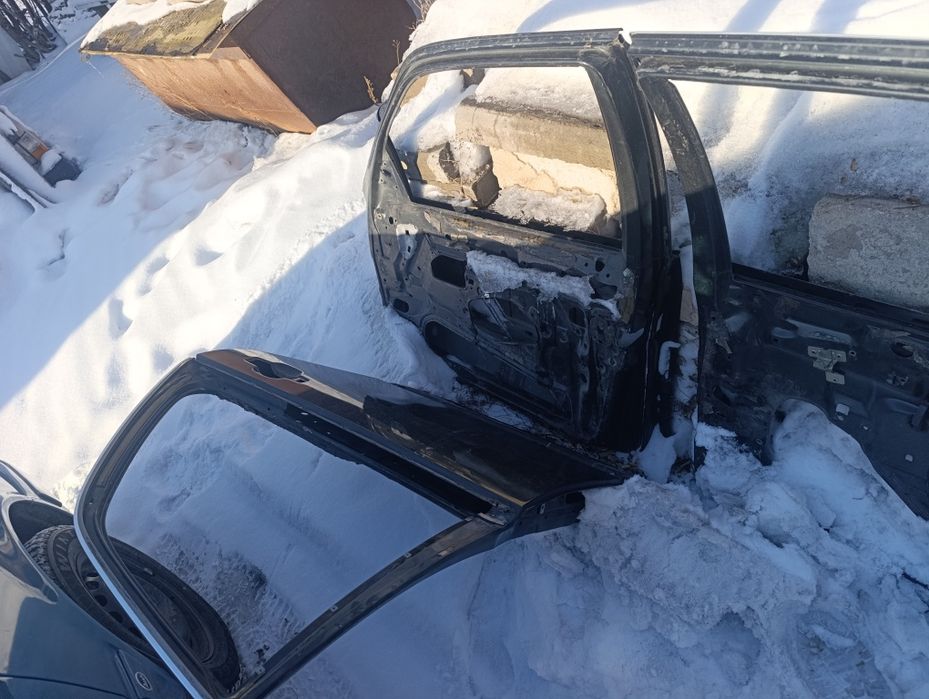 Двери , На Мерседес w140.