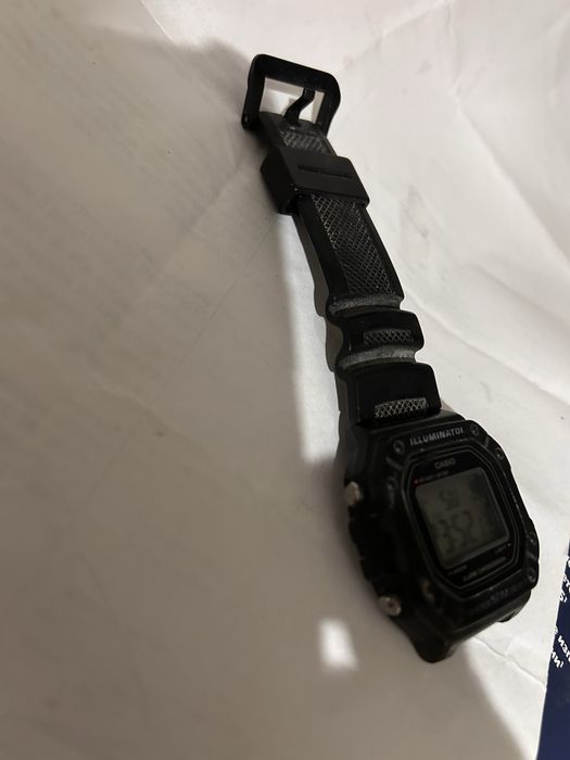 Часовник Casio Iluminator