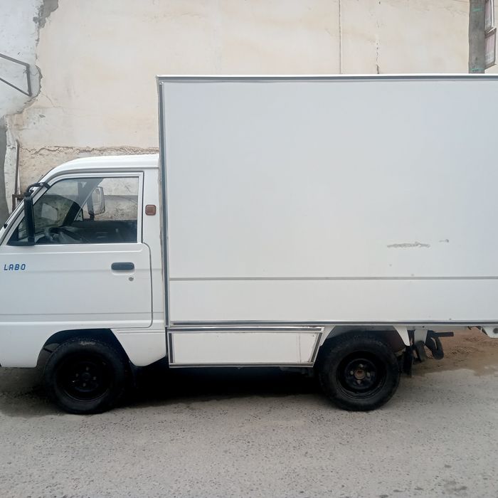 Labo avtomashina yuk