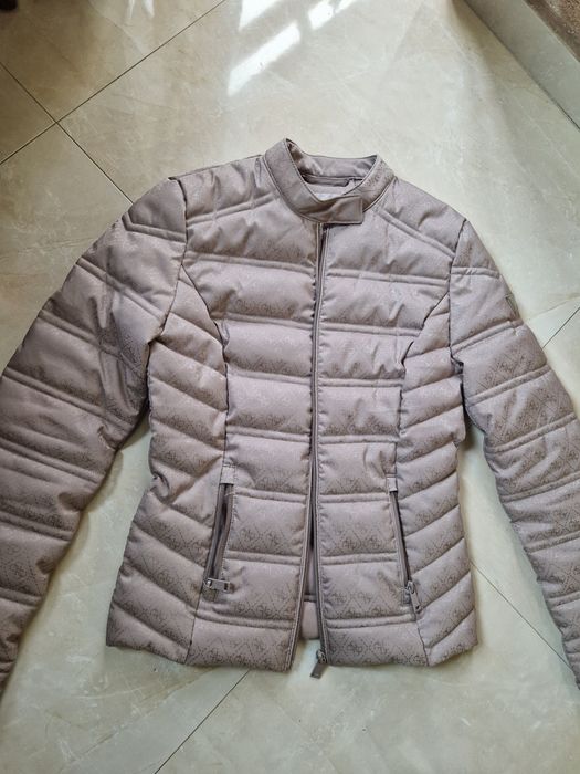 Преходно якенце guess