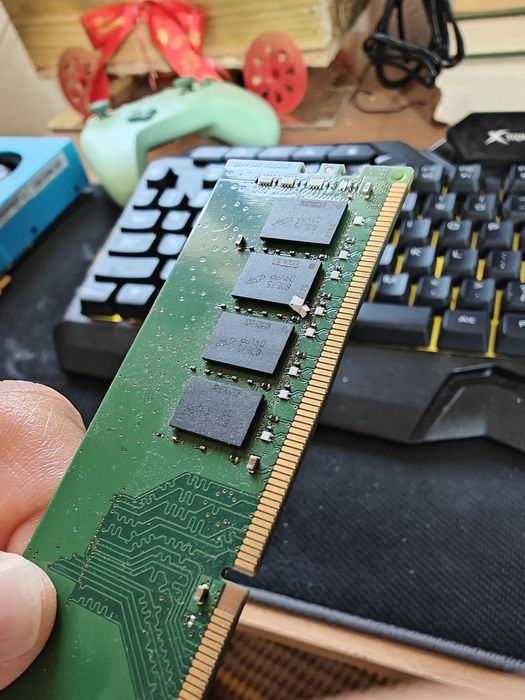 Продавам 8GB RAM плоча в добро състояние!