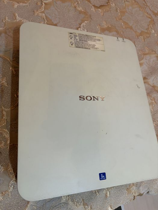 Продам проектор Sony -VPL-GX30