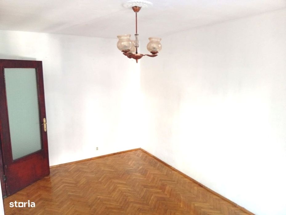 Apartament 2 camere de vanzare in zona Micalaca/Miorita