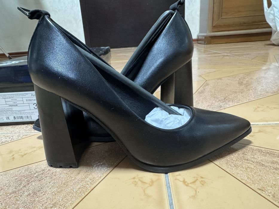 Туфли Betsy кожаные