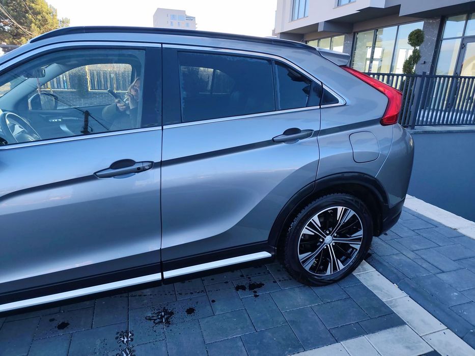 Mitsubishi Eclipse-Cross Mitsubishi Eclipse Cross  - Instyle+ (Vârf de Gamă) - S-AWC 4x4 Automa