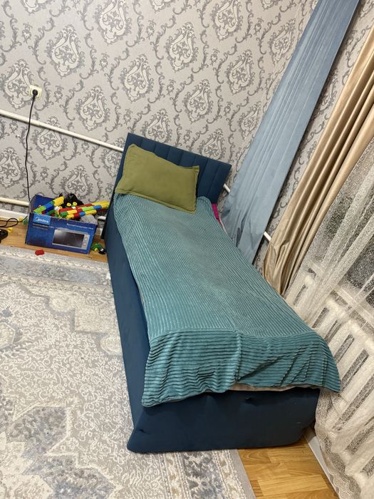 Продам односпальную кровать
