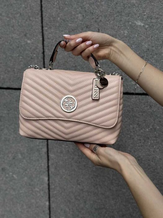 Geanta cu bareta lant, de umar Guess - Dama