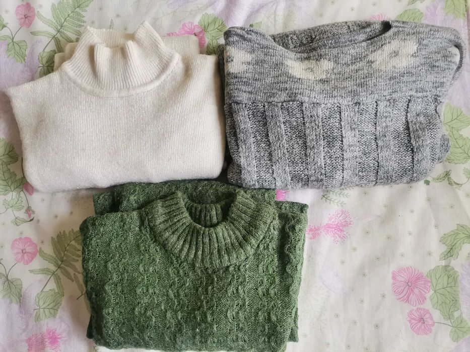 Нови детски пуловери за момиче , ръст 135 -140 см.