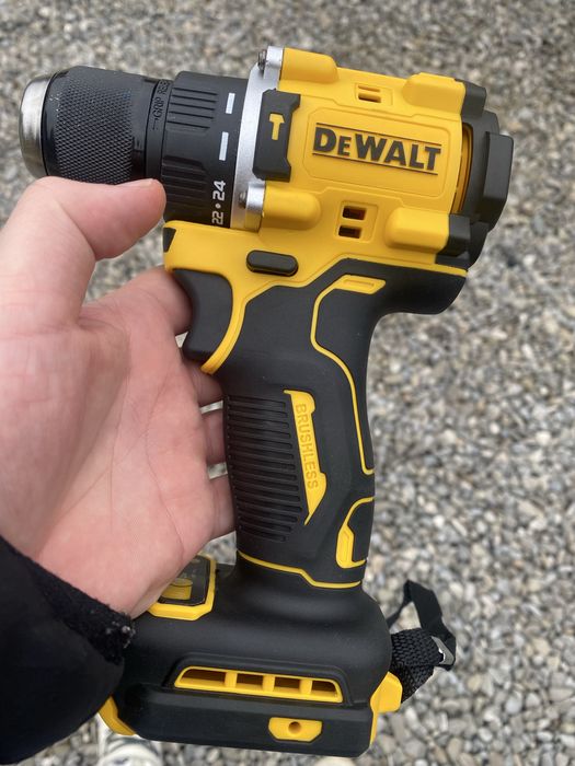 Bormasina dewalt dcd805 90nm noua