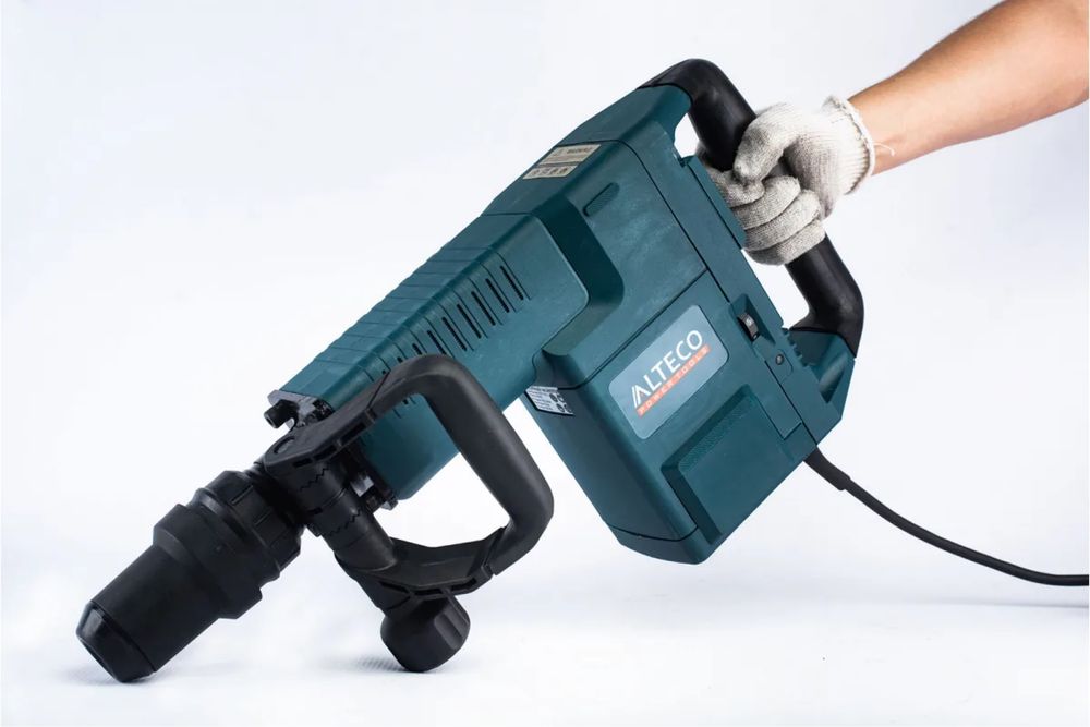 Прокат инструментов бензопила, отбойник,