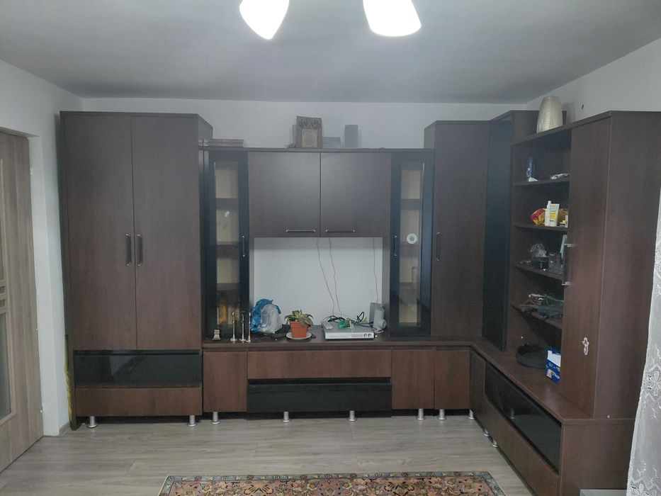 Mobila de sufragerie pe colt
