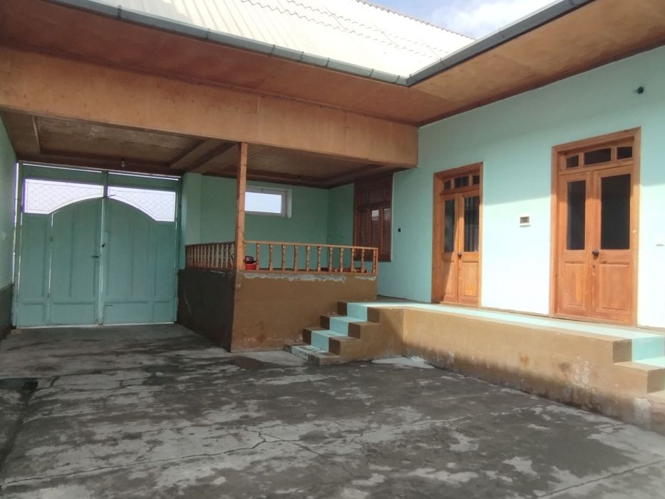 Уй сотилади 2 сотих