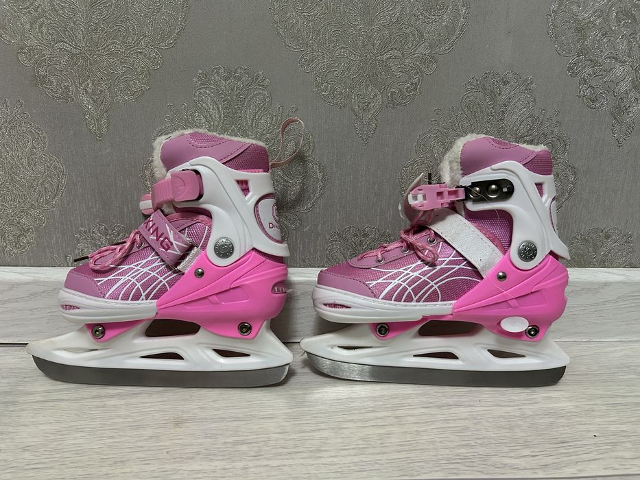 Коньки на девочку