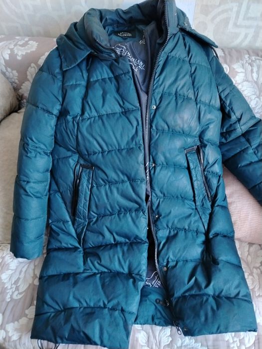 Зимняя куртка теплая