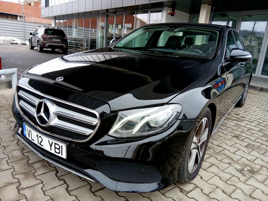 Mercedes-Benz E220 2020 AMG 4MATIC Impecabil