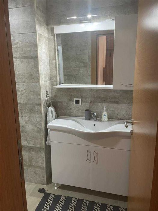 Дава се под наем Двустаен апартамент в Бургас, Изгрев - 57 кв.м за 255 € - Снимка #7