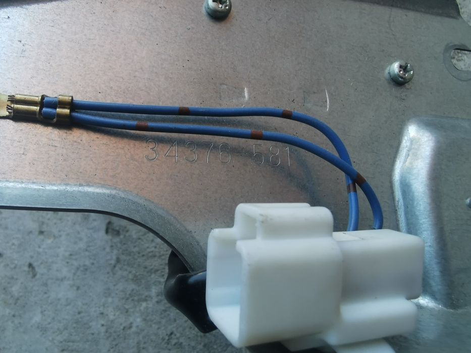 Моторче за задната чистачка за Мазда 2 2004 година