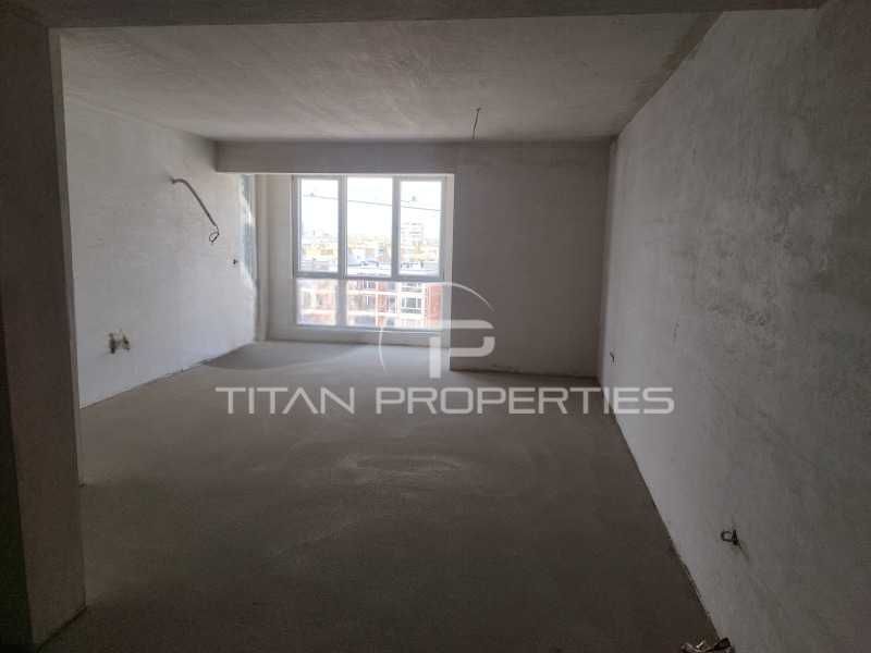 Продава се Тристаен апартамент в Пловдив, Гагарин - 126 кв.м за 1308 €/кв.м - Снимка #3