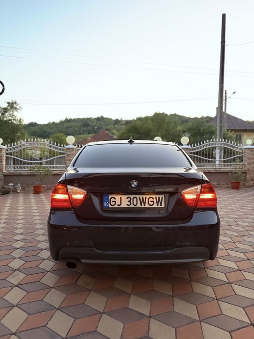 BMW 320 2.0d M packet