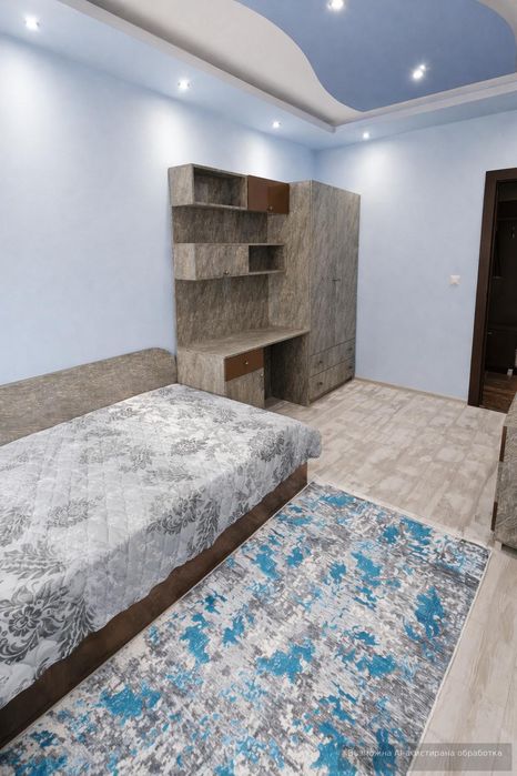 Дава се под наем Тристаен апартамент в Пловдив, Христо Смирненски - 117 кв.м за 668.1 € - Снимка #2