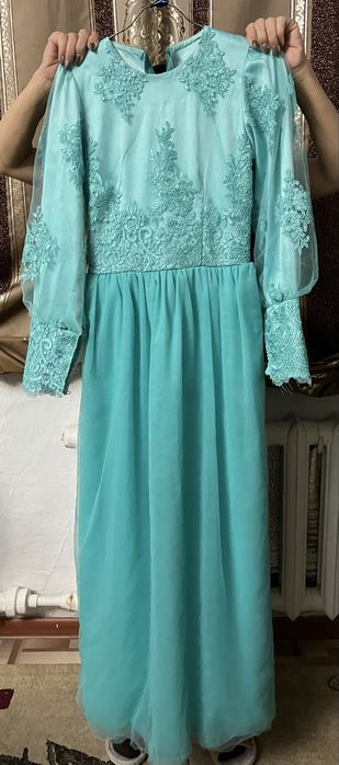 Платье вечернее.