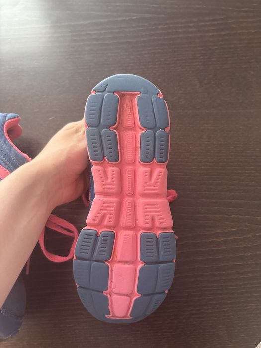 Adidas обувки за момиченце 34 номер
