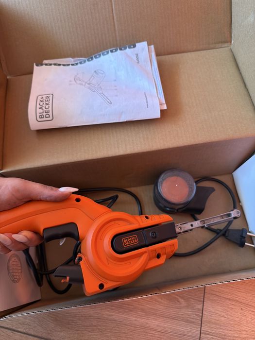 Лентова пила Black+Decker KA900E – нова