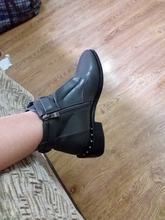 Новые женские ботинки