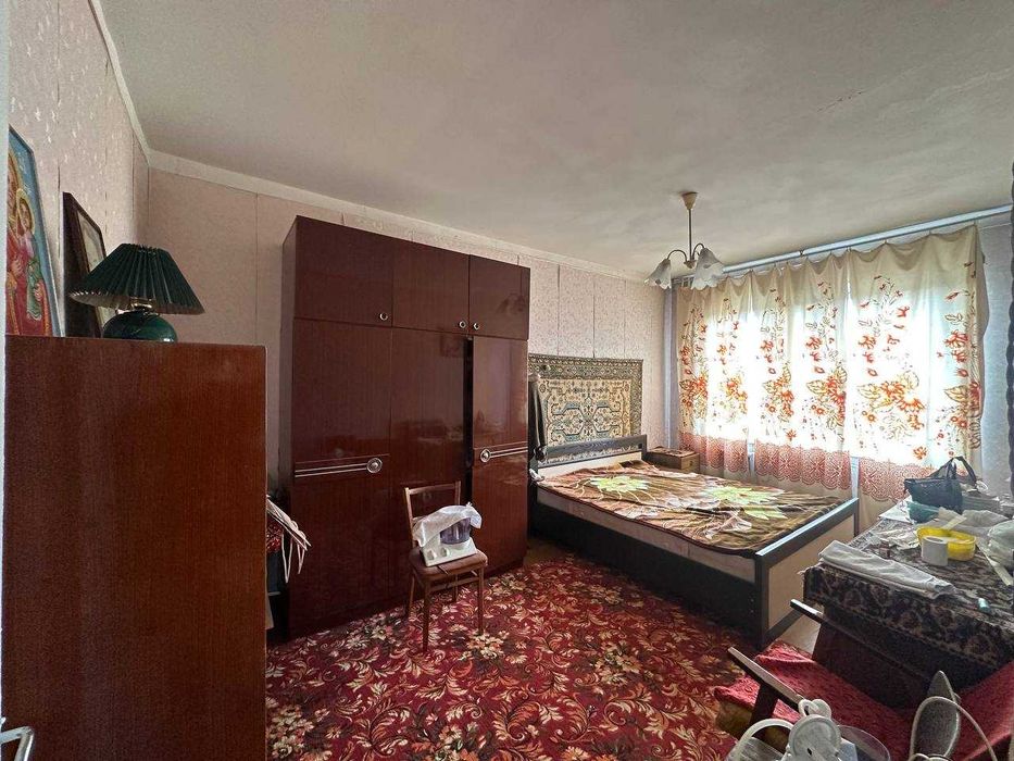 Продаётся 3 комнатная, улица Феруза,  Дока хлеб, кафе Сафия.ID: 56893