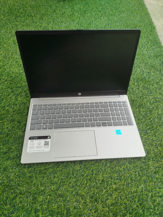 Deyarli yangi HP noutbuk 1 hafta ishlangan
HP Laptop 15-fd0xxx
Int