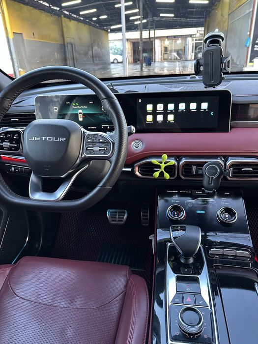 Срочно продется Jetour X70 plus full