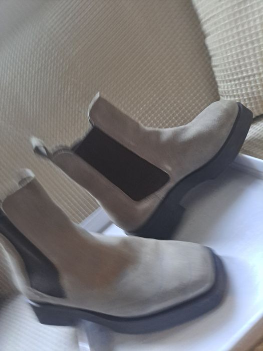 Нови дамски велурени боти