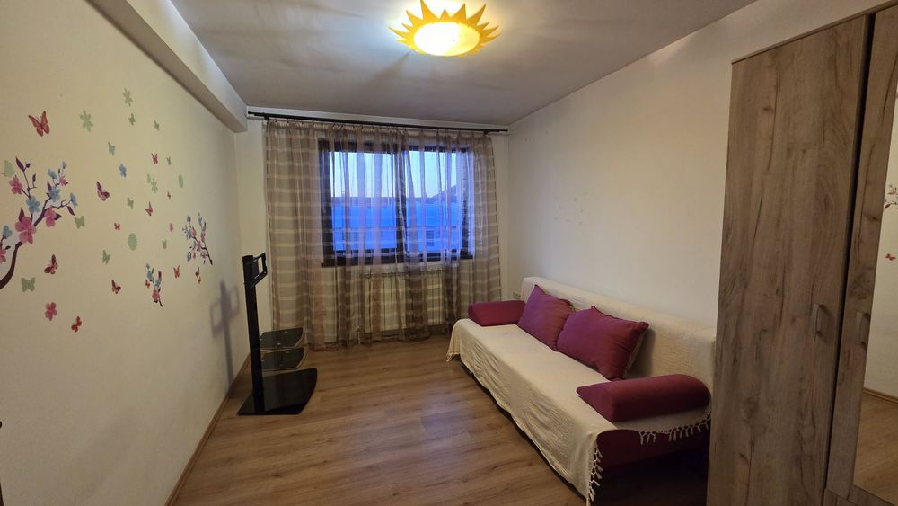 Închiriez duplex 800 EUR Floresti zona Cetatii