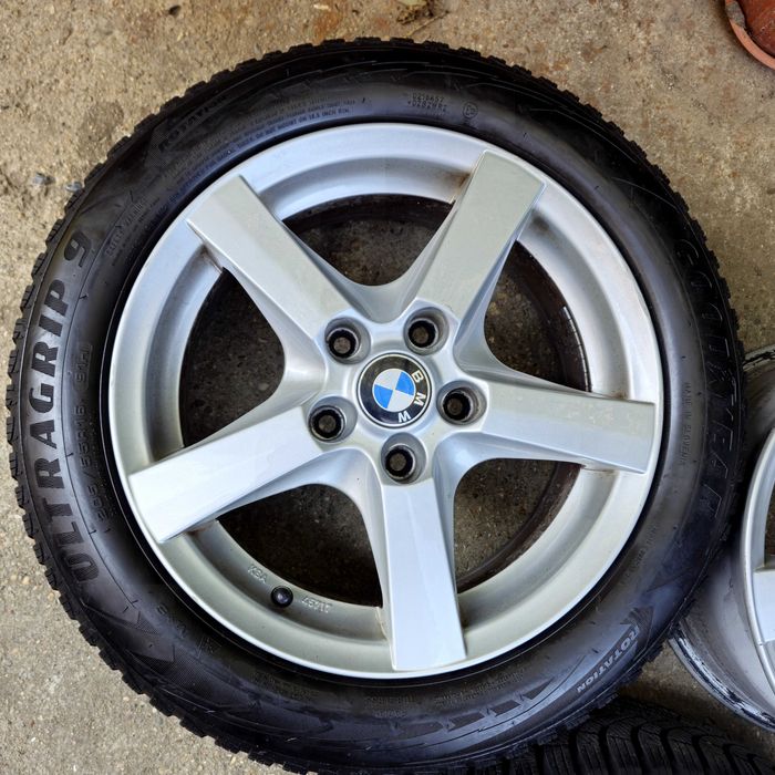 BMW Е87 4-ри джанти с две зимни гуми 205/55R16