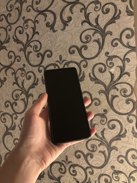 Продам Samsung A72