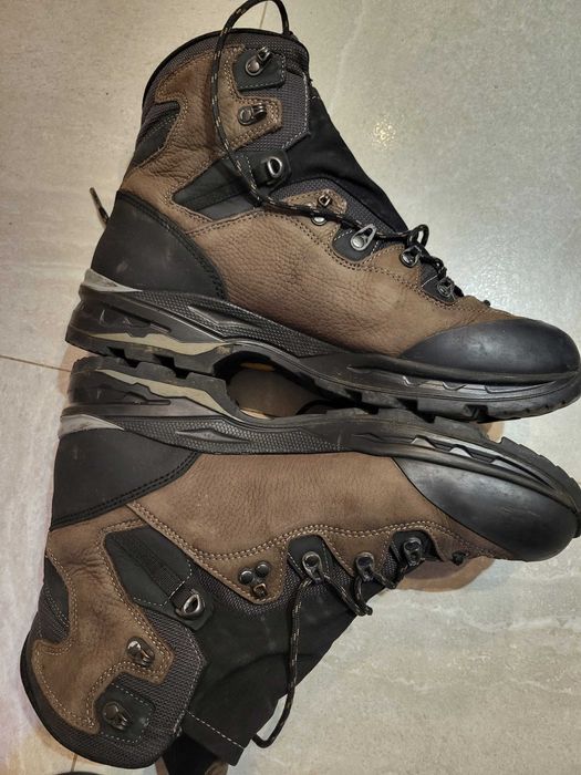 Туристически обувки LOWA Catalan GTX, 44,5 номер, 10 UK, стелка 287мм.