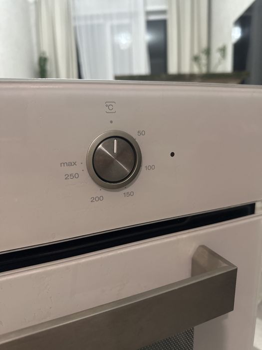 Продам духовой шкаф