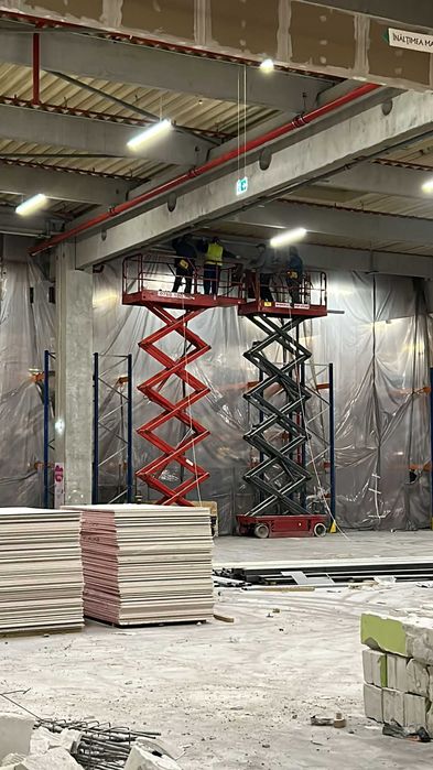 Inchiriem nacele cu brat de santier 14 - 27 m