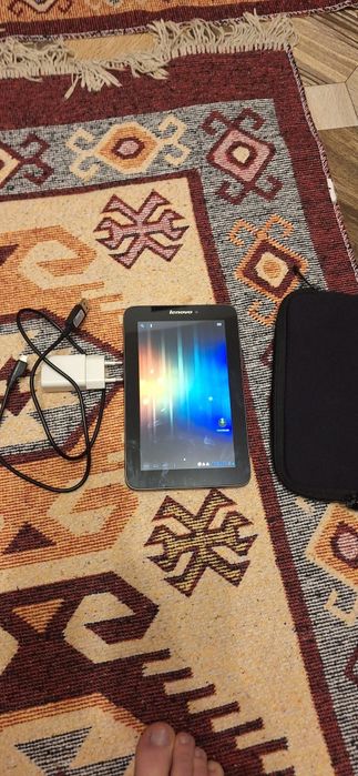 Tableta lenovo cu cartela fara capac