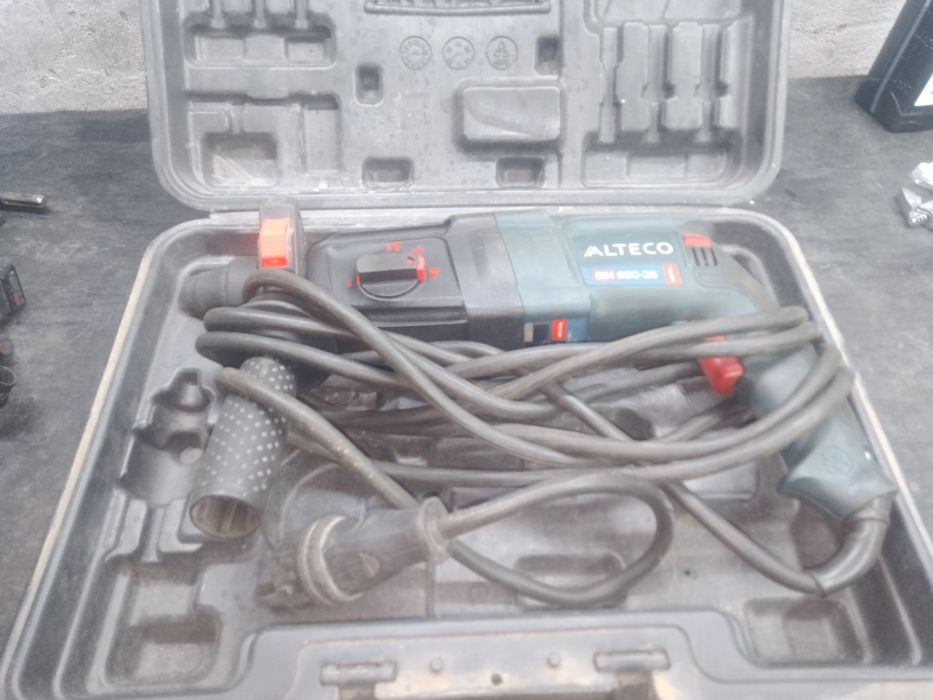 Перфоратор продам